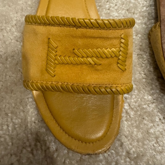 Tod’s Yellow Calf leather mules with double T embroidered - Picture 5 of 9